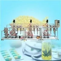 Distillation de film essuyé en trois étapes